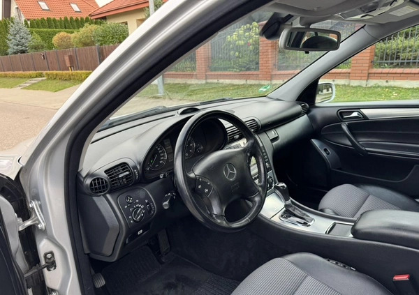 Mercedes-Benz Klasa C cena 19900 przebieg: 164253, rok produkcji 2004 z Nidzica małe 781
